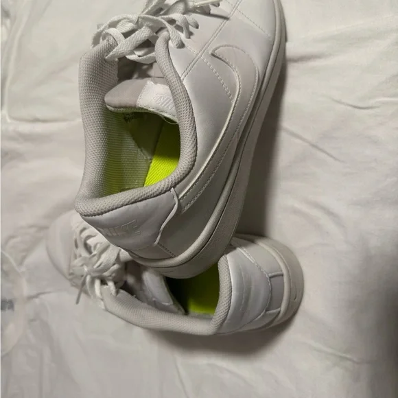 Nike White Low-Top Leather Sneakers with Neon Yellow Insole